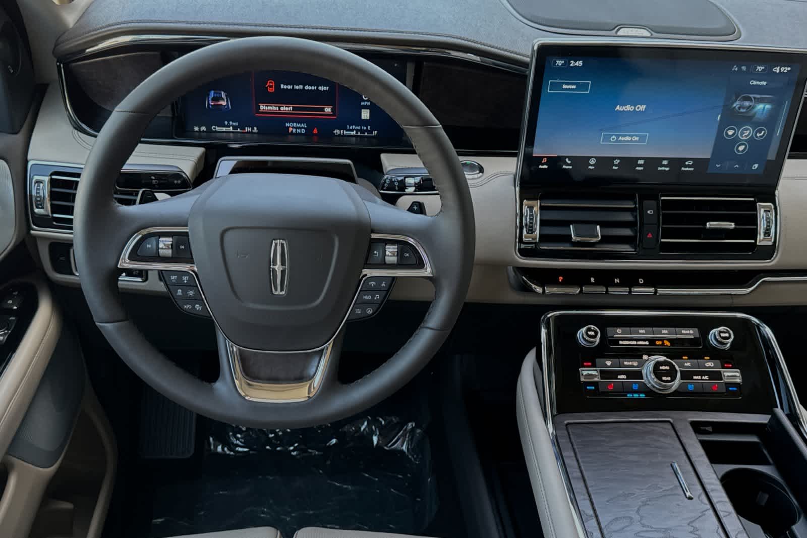Thumbnail: 2024 Lincoln Navigator - 15