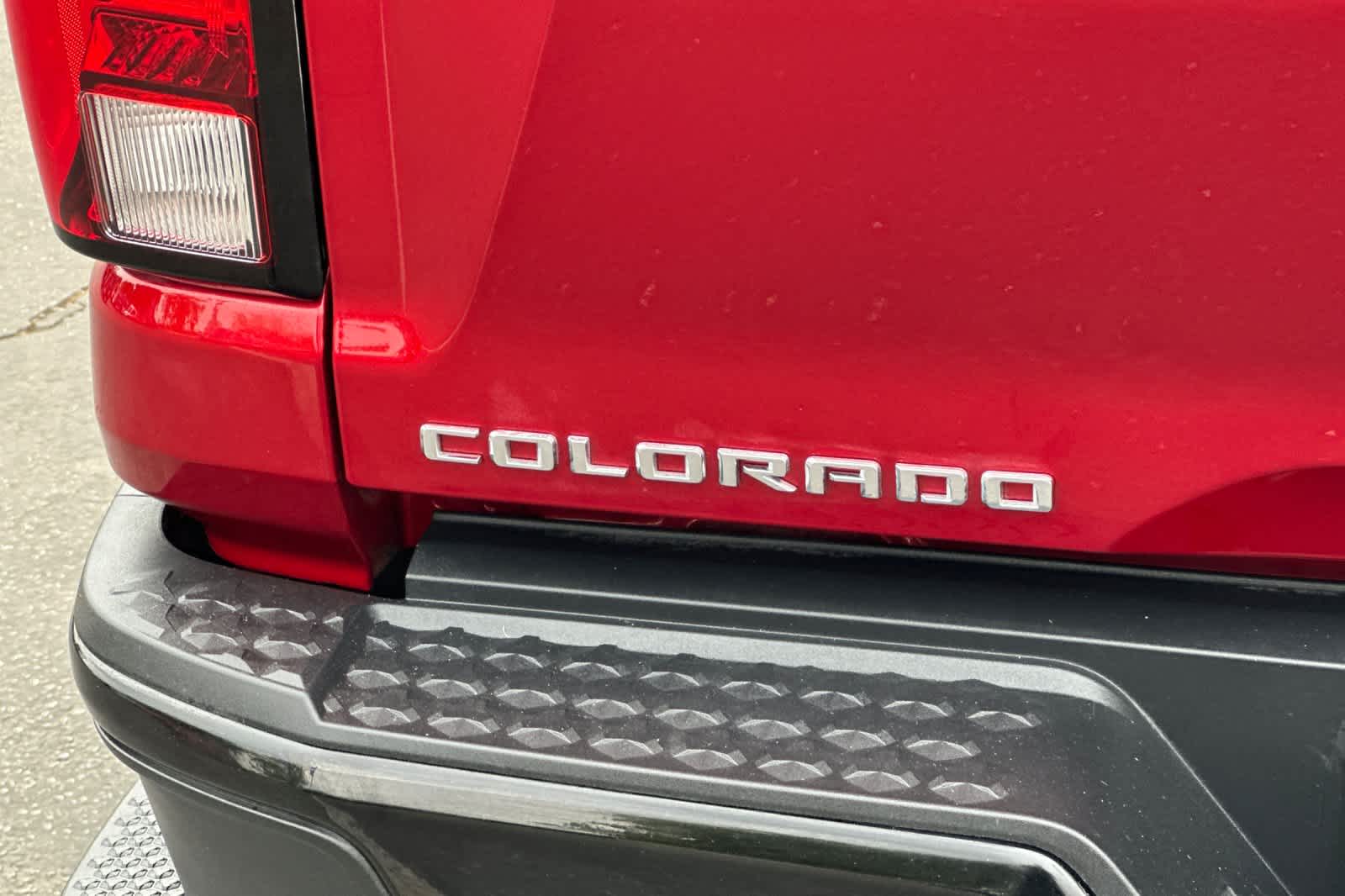 Thumbnail: 2024 Chevrolet Colorado - 26
