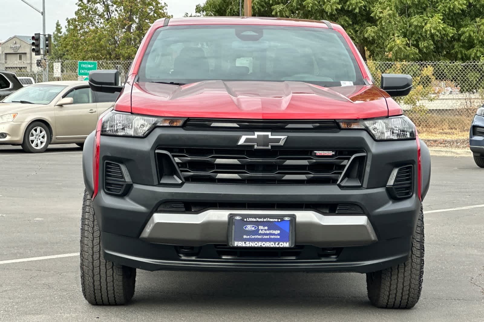 Thumbnail: 2024 Chevrolet Colorado - 10