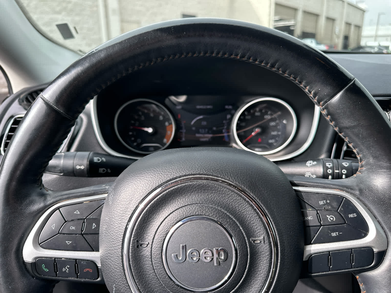 Thumbnail: 2019 Jeep Compass - 8