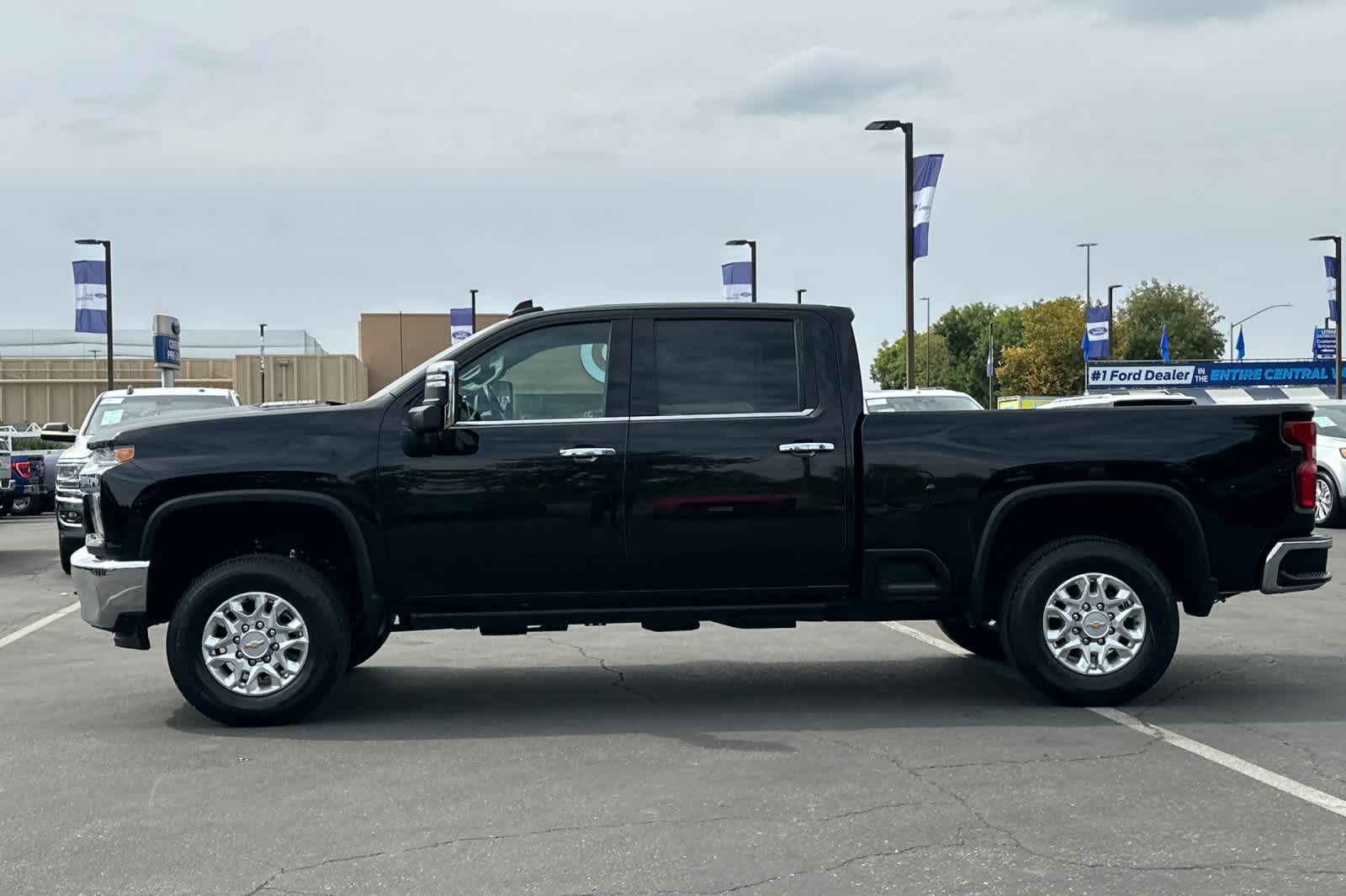 Thumbnail: 2023 Chevrolet Silverado 2500 - 6
