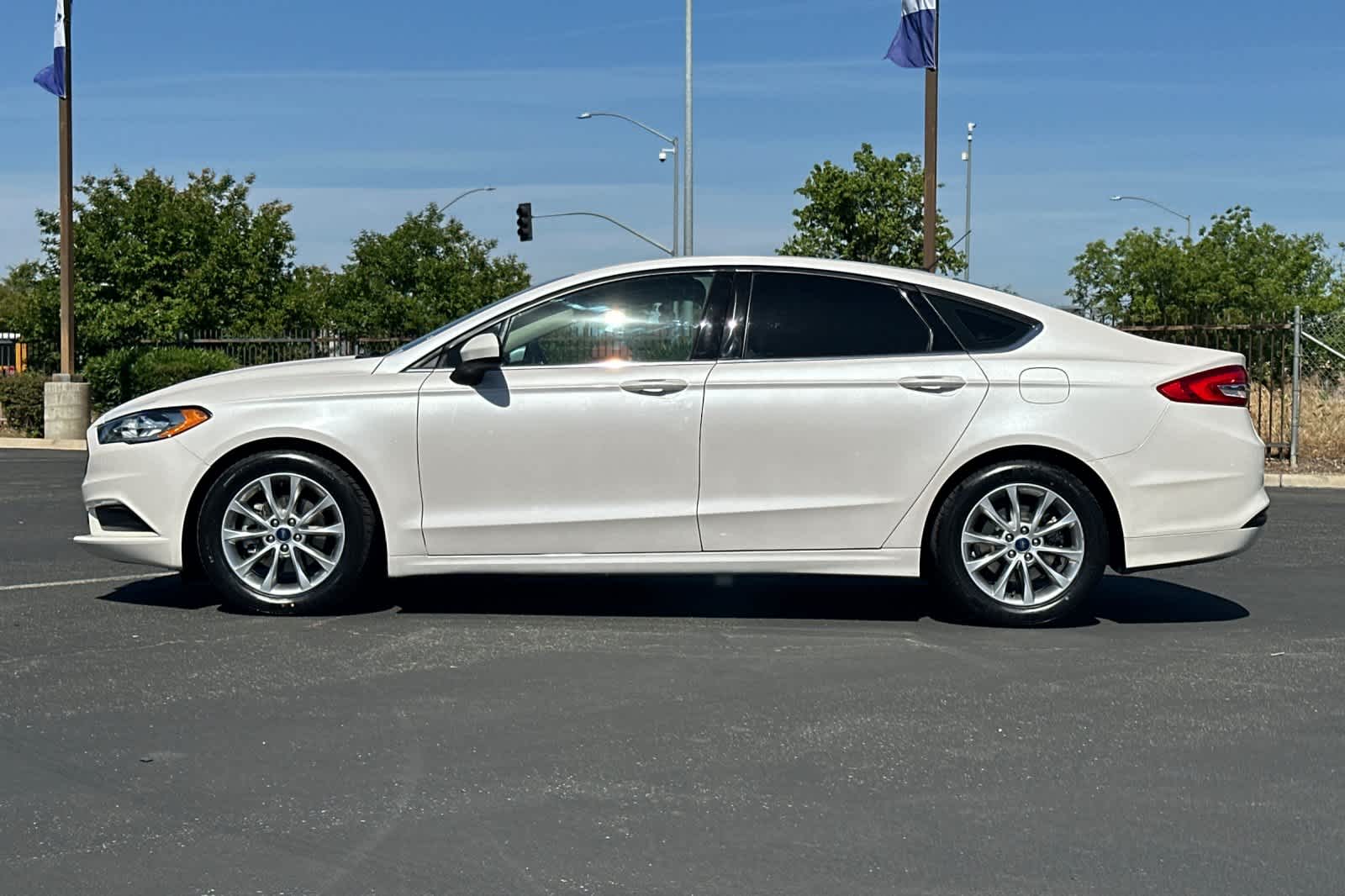 Thumbnail: 2017 Ford Fusion - 5