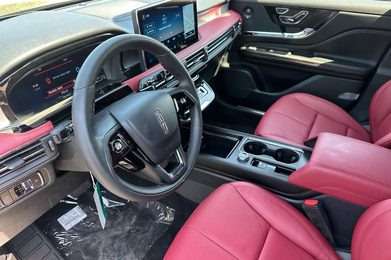 Thumbnail: 2025 Lincoln Corsair - 12