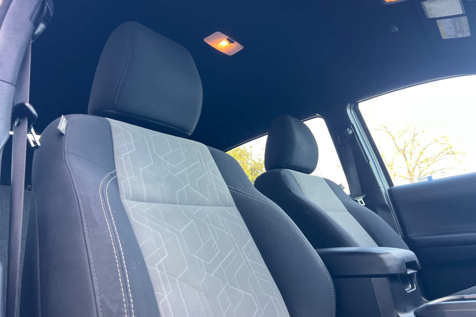 Thumbnail: 2020 Toyota Tacoma - 16