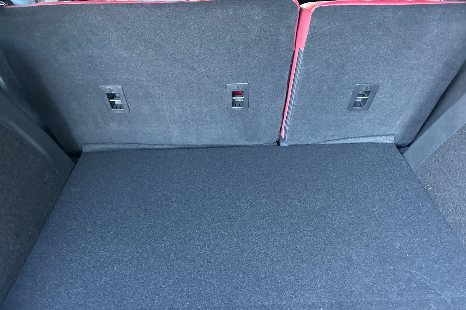 Thumbnail: 2025 Lincoln Corsair - 16