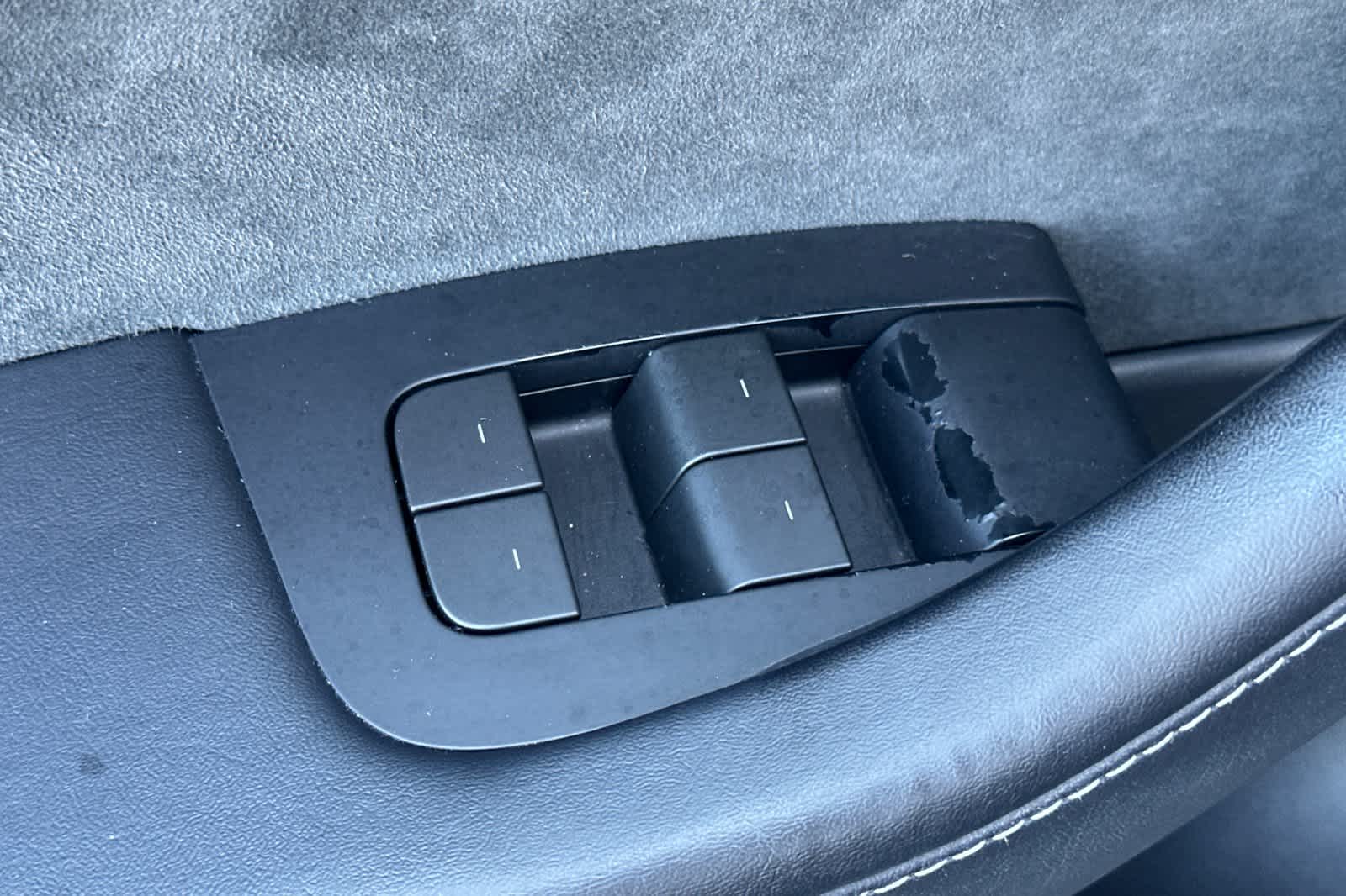 Thumbnail: 2023 Tesla Model 3 - 13