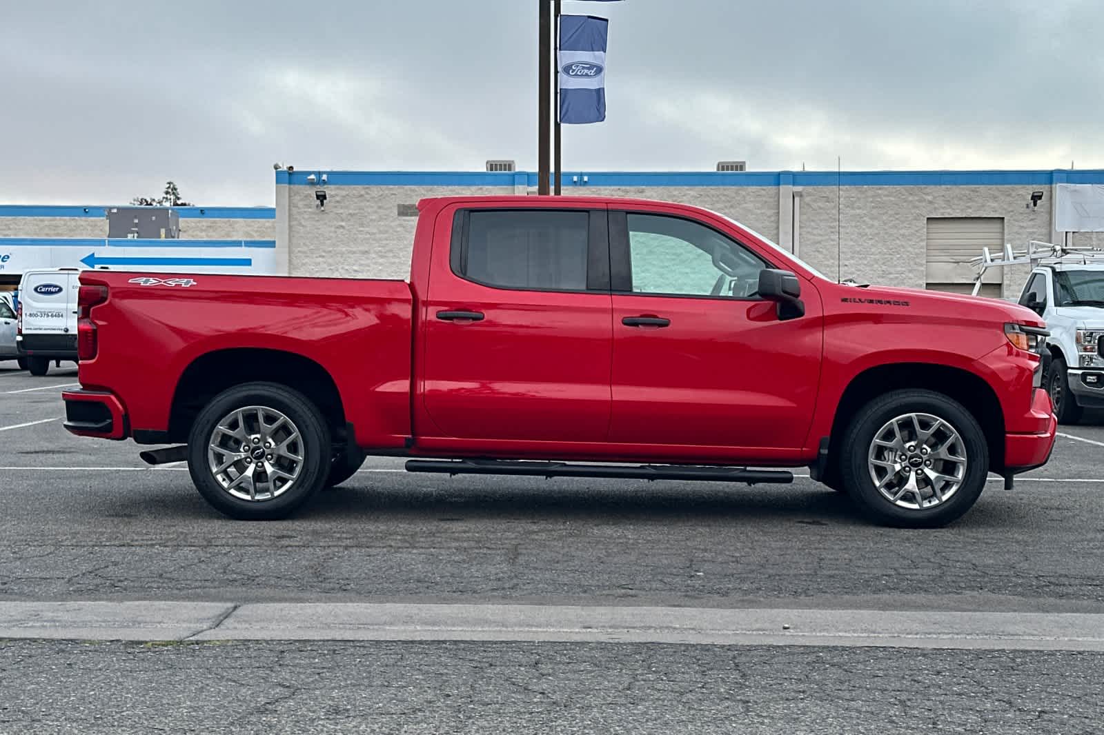 Thumbnail: 2023 Chevrolet Silverado 1500 - 9