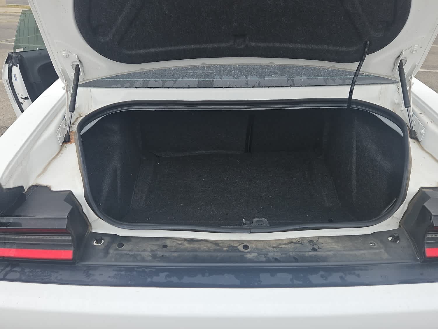 Thumbnail: 2021 Dodge Challenger - 9