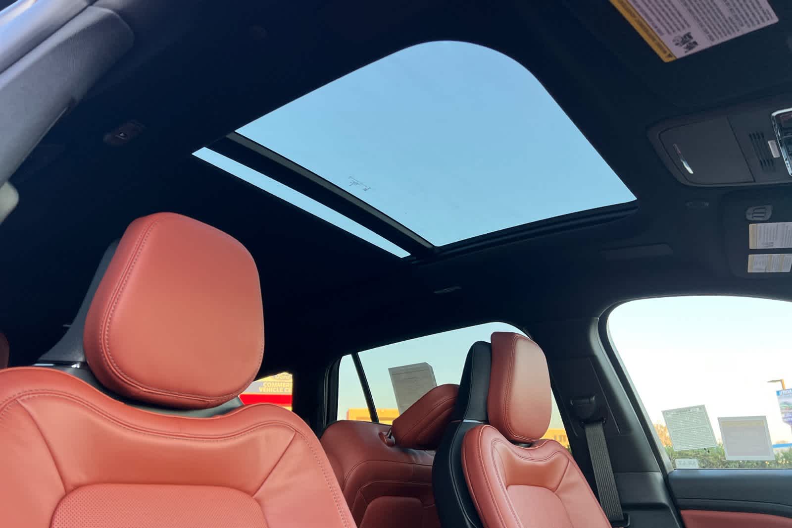 Thumbnail: 2026 Lincoln Aviator - 19