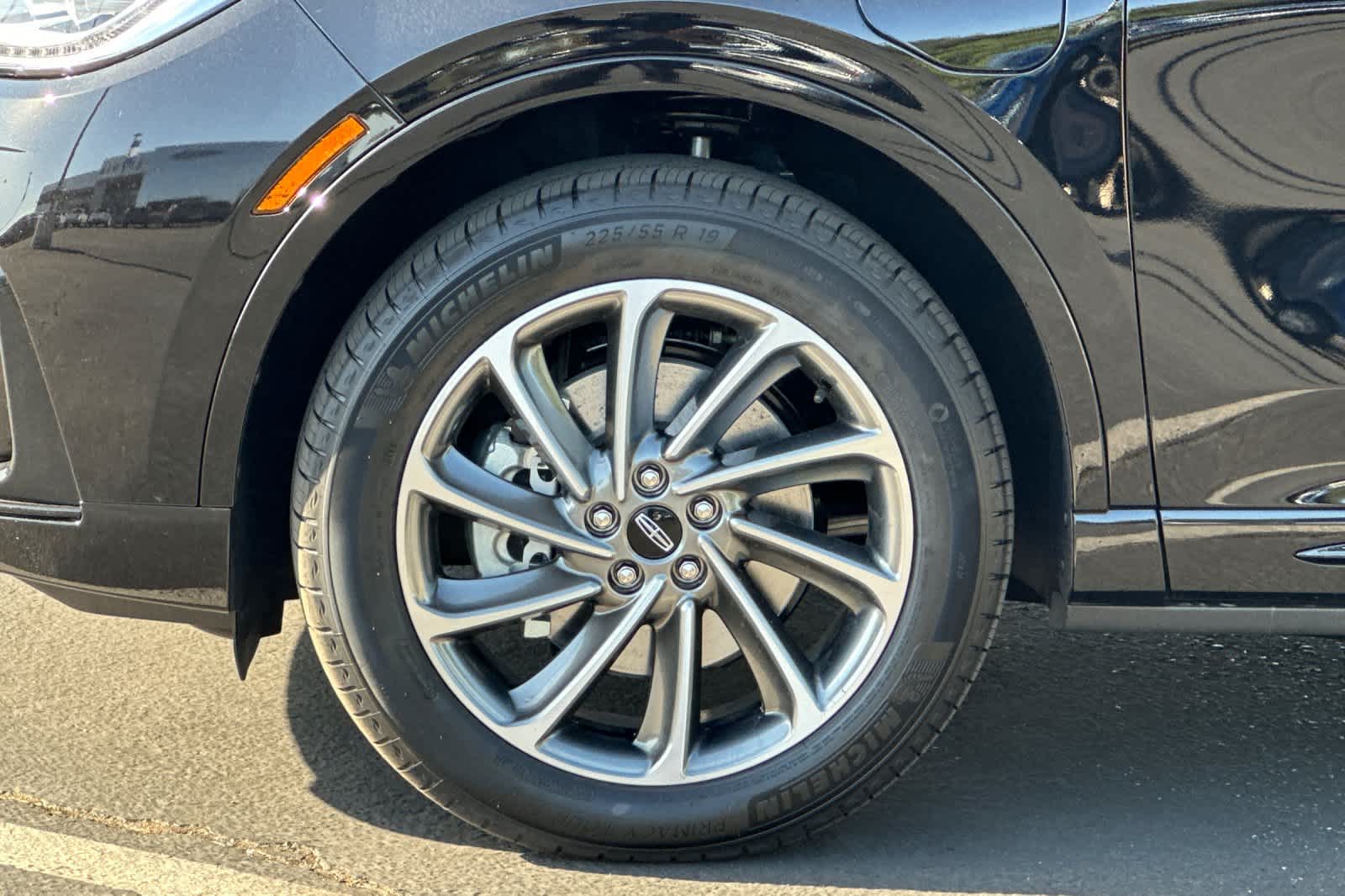 Thumbnail: 2025 Lincoln Corsair - 26