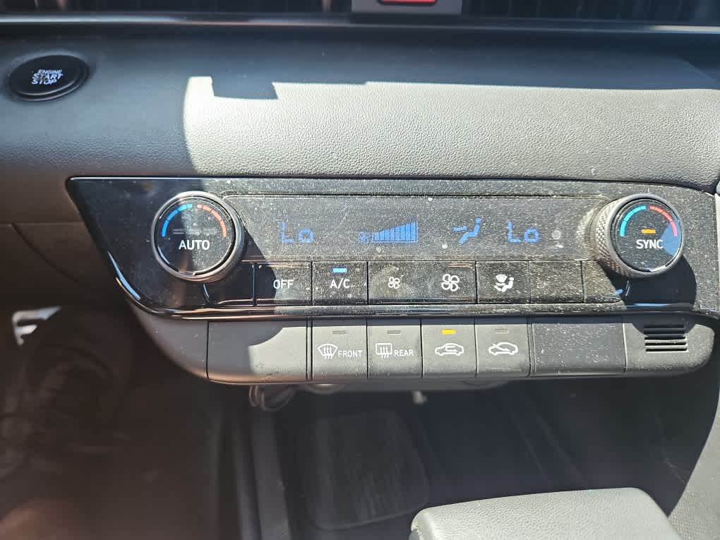 Thumbnail: 2025 Hyundai Elantra - 15