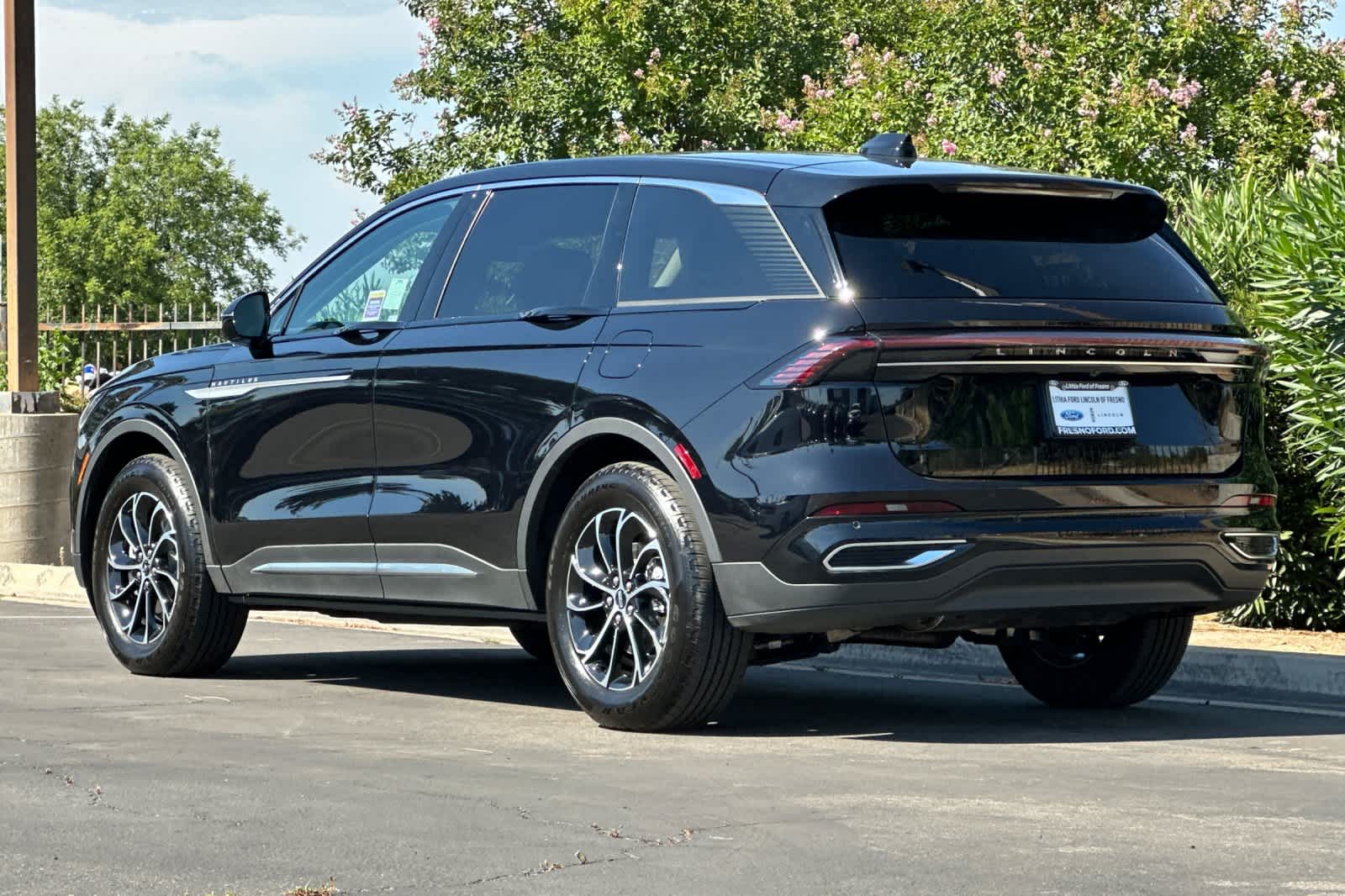 Thumbnail: 2026 Lincoln Nautilus - 5