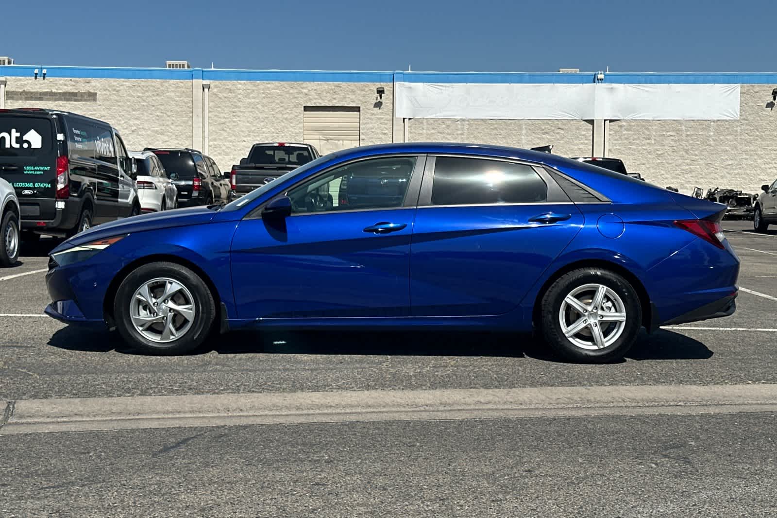 Thumbnail: 2022 Hyundai Elantra - 5