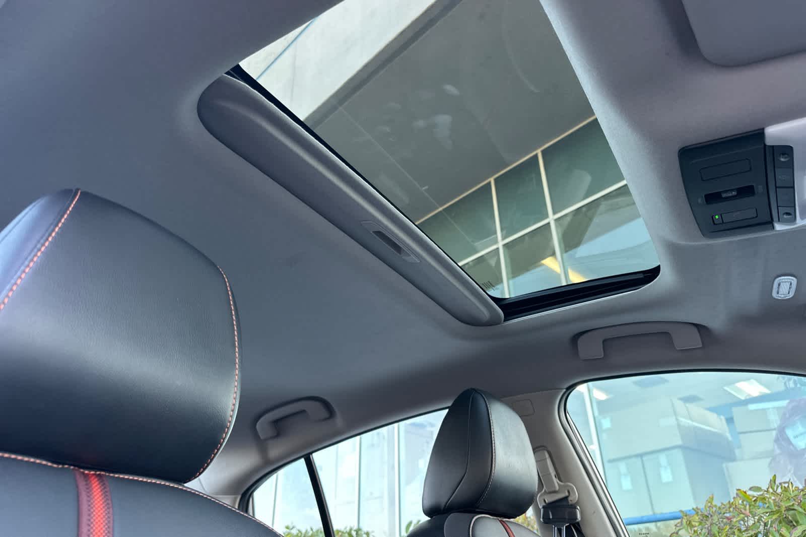 Thumbnail: 2021 Nissan Sentra - 16