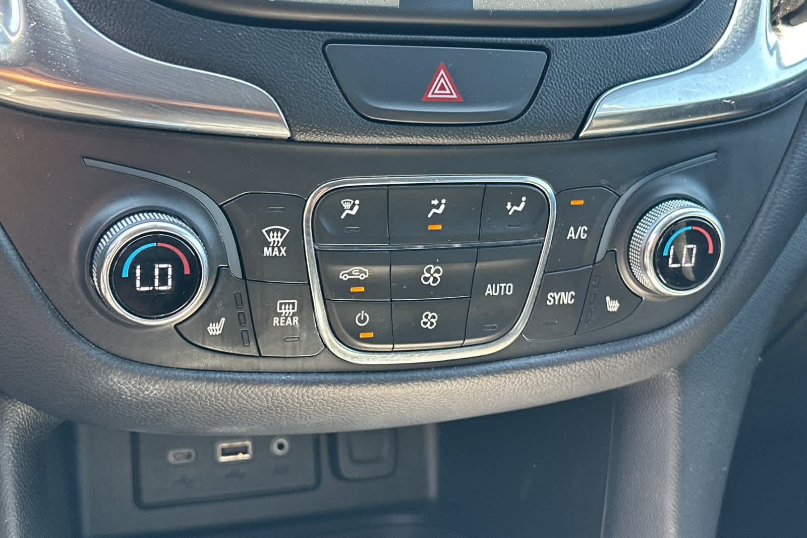 Thumbnail: 2021 Chevrolet Equinox - 20