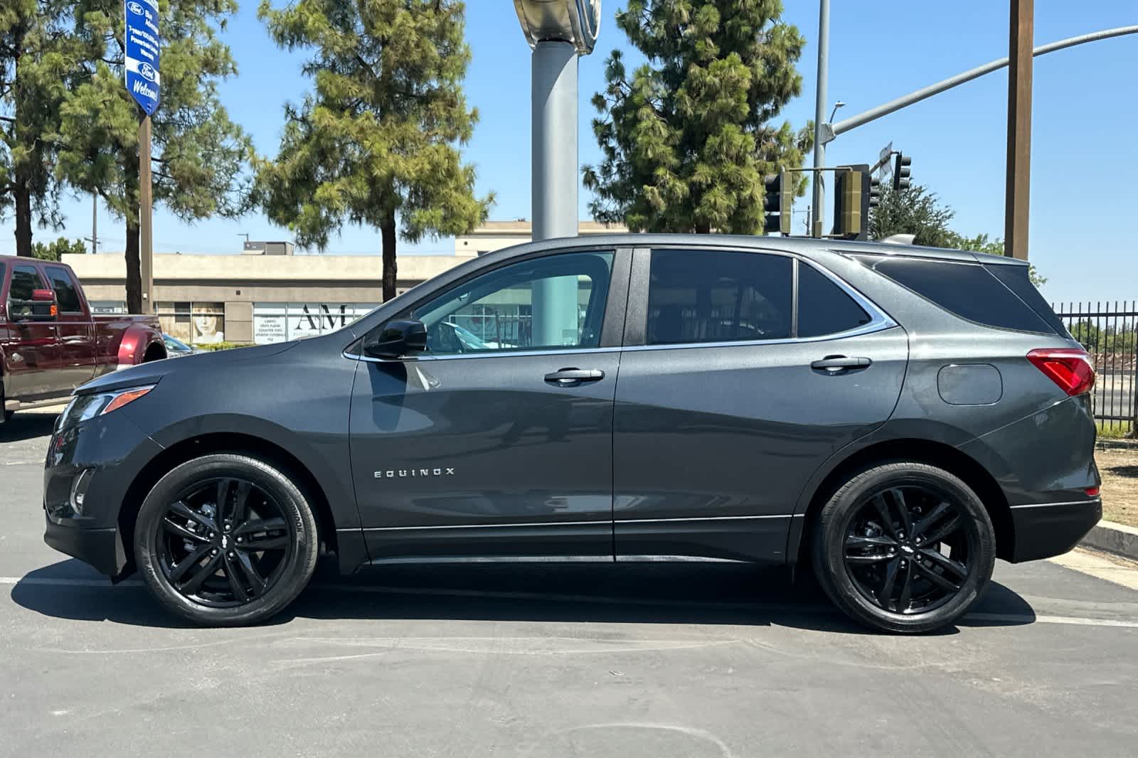 Thumbnail: 2021 Chevrolet Equinox - 5