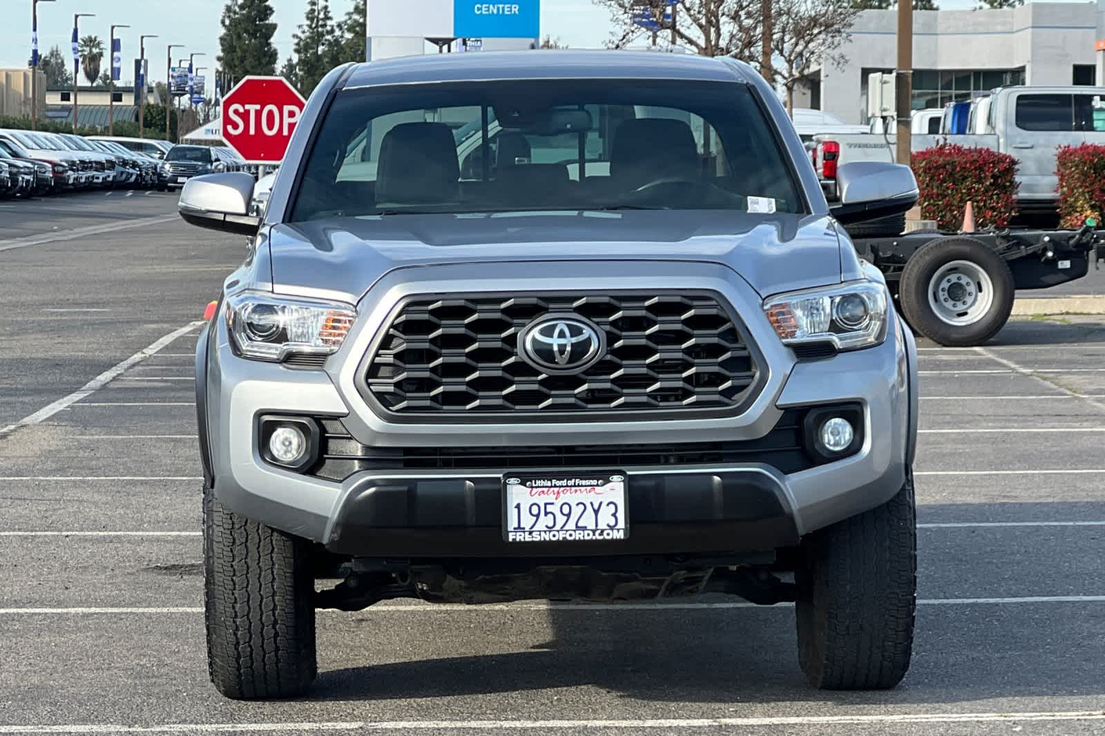 Thumbnail: 2020 Toyota Tacoma - 10