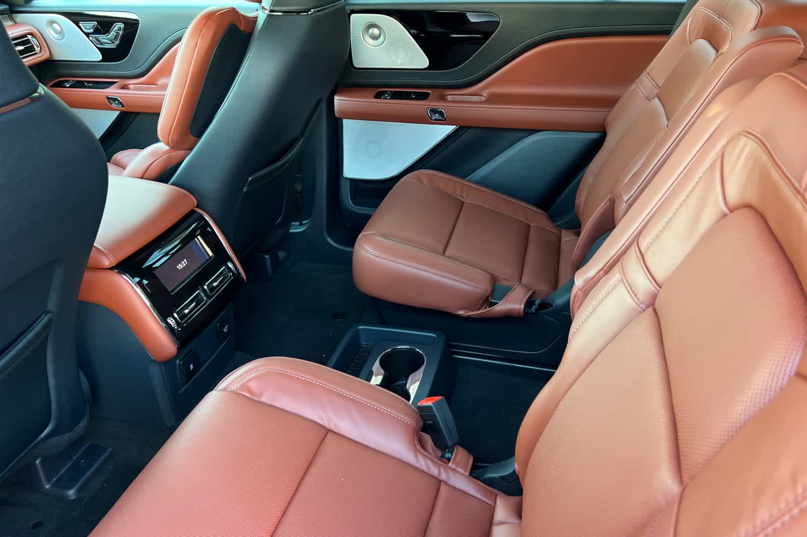 Thumbnail: 2025 Lincoln Aviator - 4