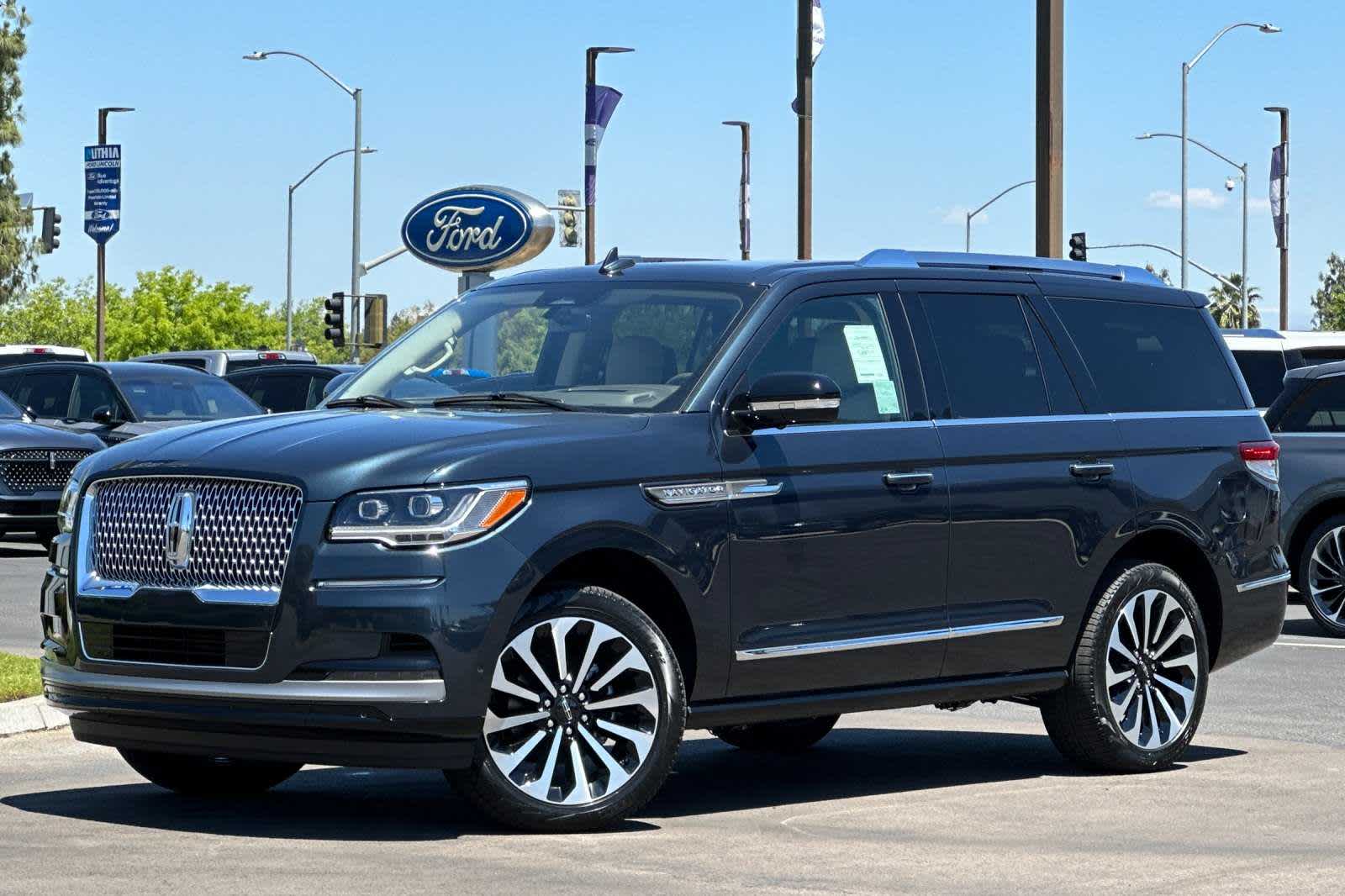 2024 Lincoln Navigator Reserve -
                Fresno, CA