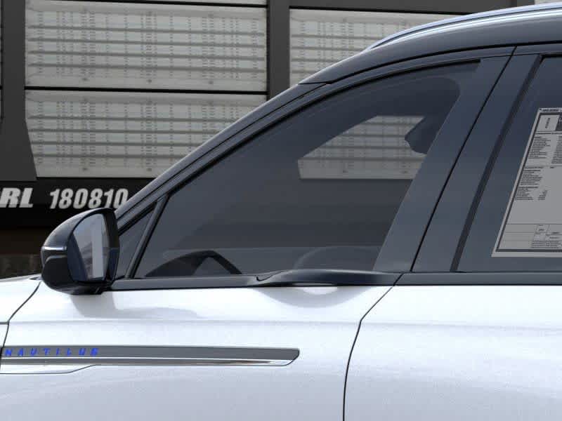 Thumbnail: 2026 Lincoln Nautilus - 21