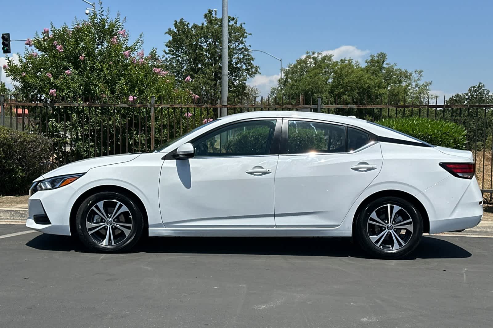 2023 Nissan Sentra SV 6