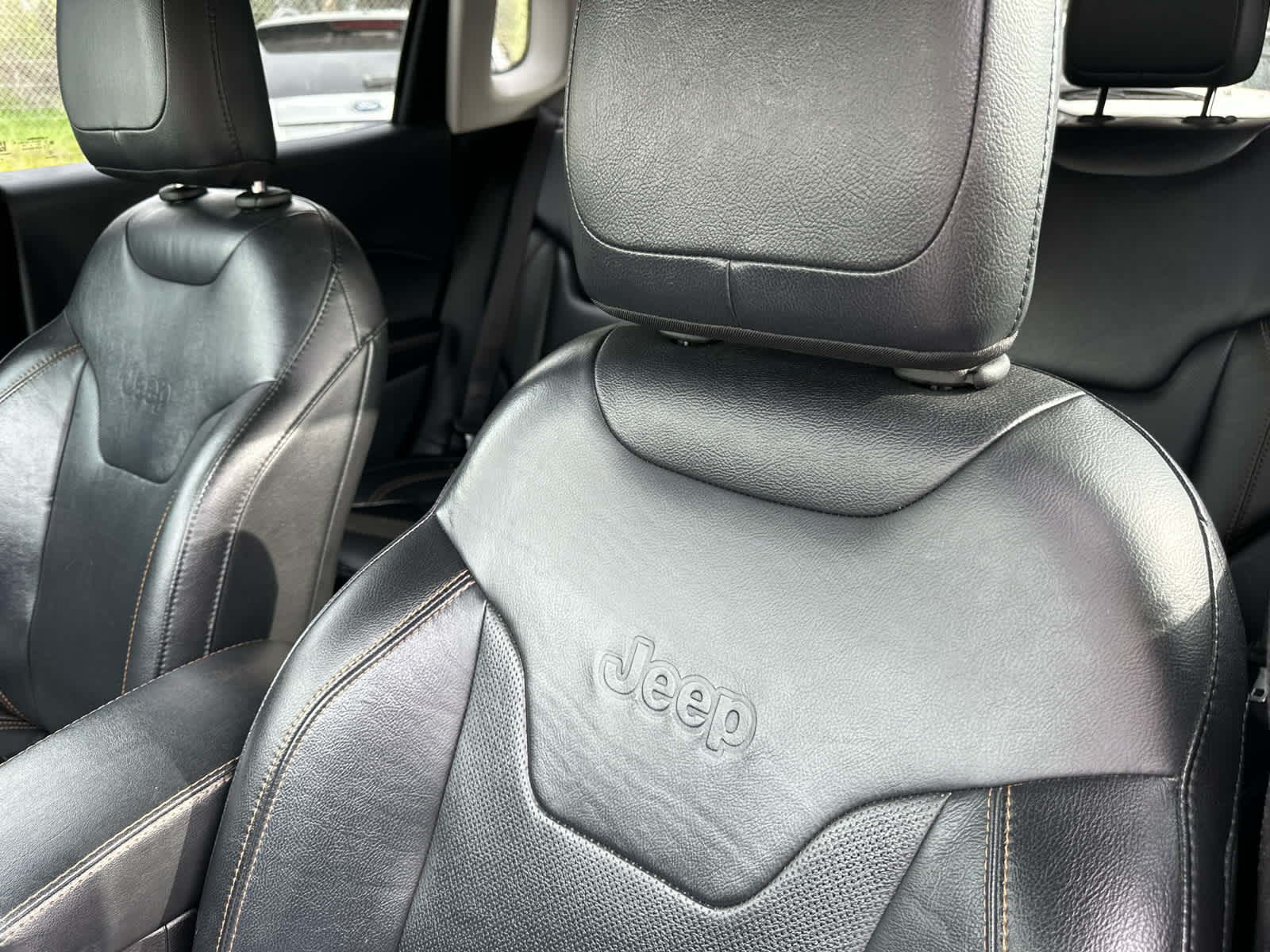 Thumbnail: 2019 Jeep Compass - 20