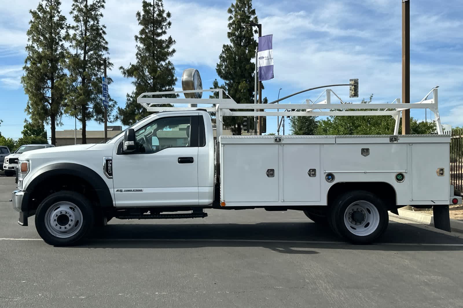 Thumbnail: 2022 Ford F-550 - 3