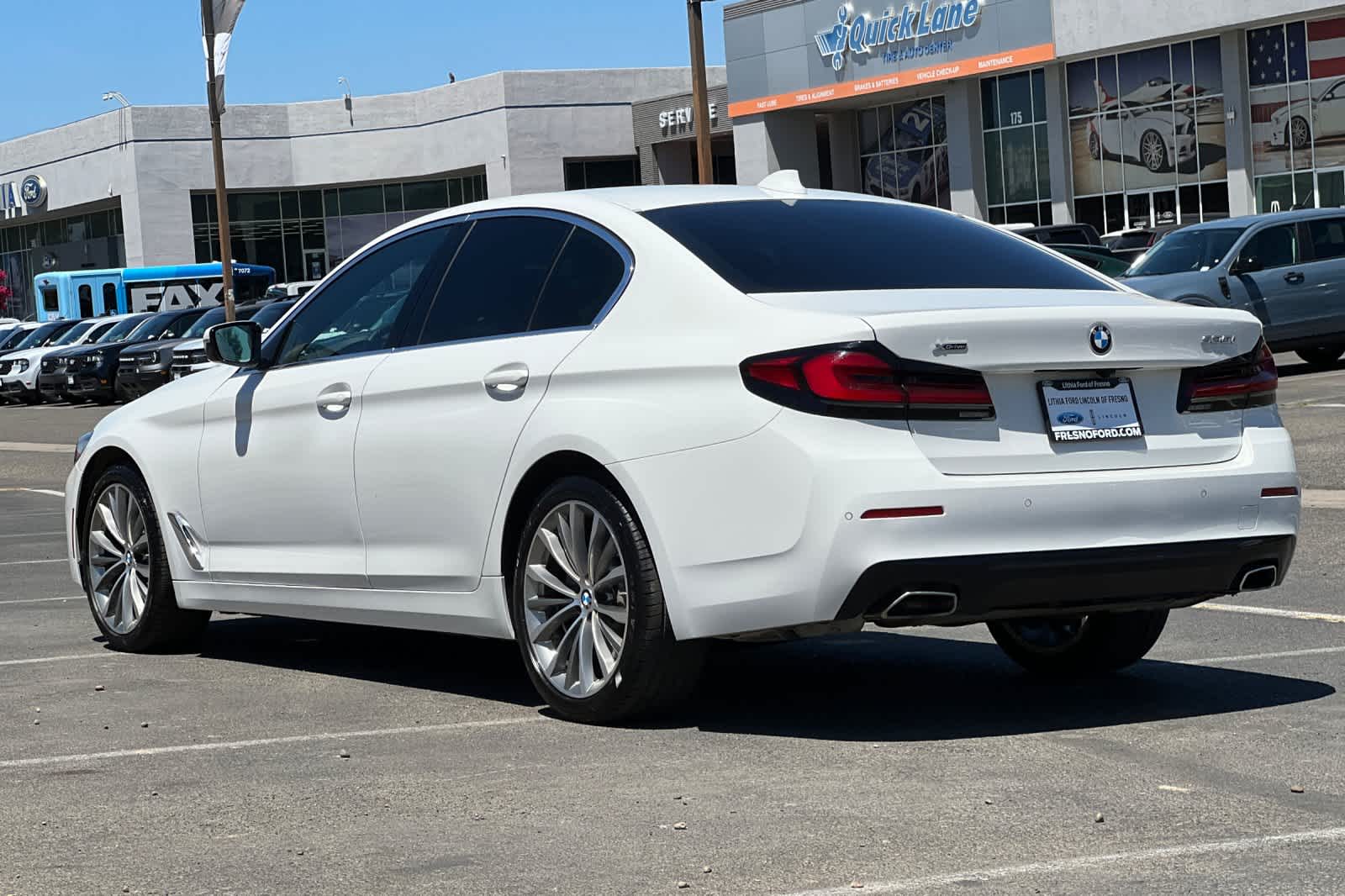 Thumbnail: 2023 BMW 5 Series - 6