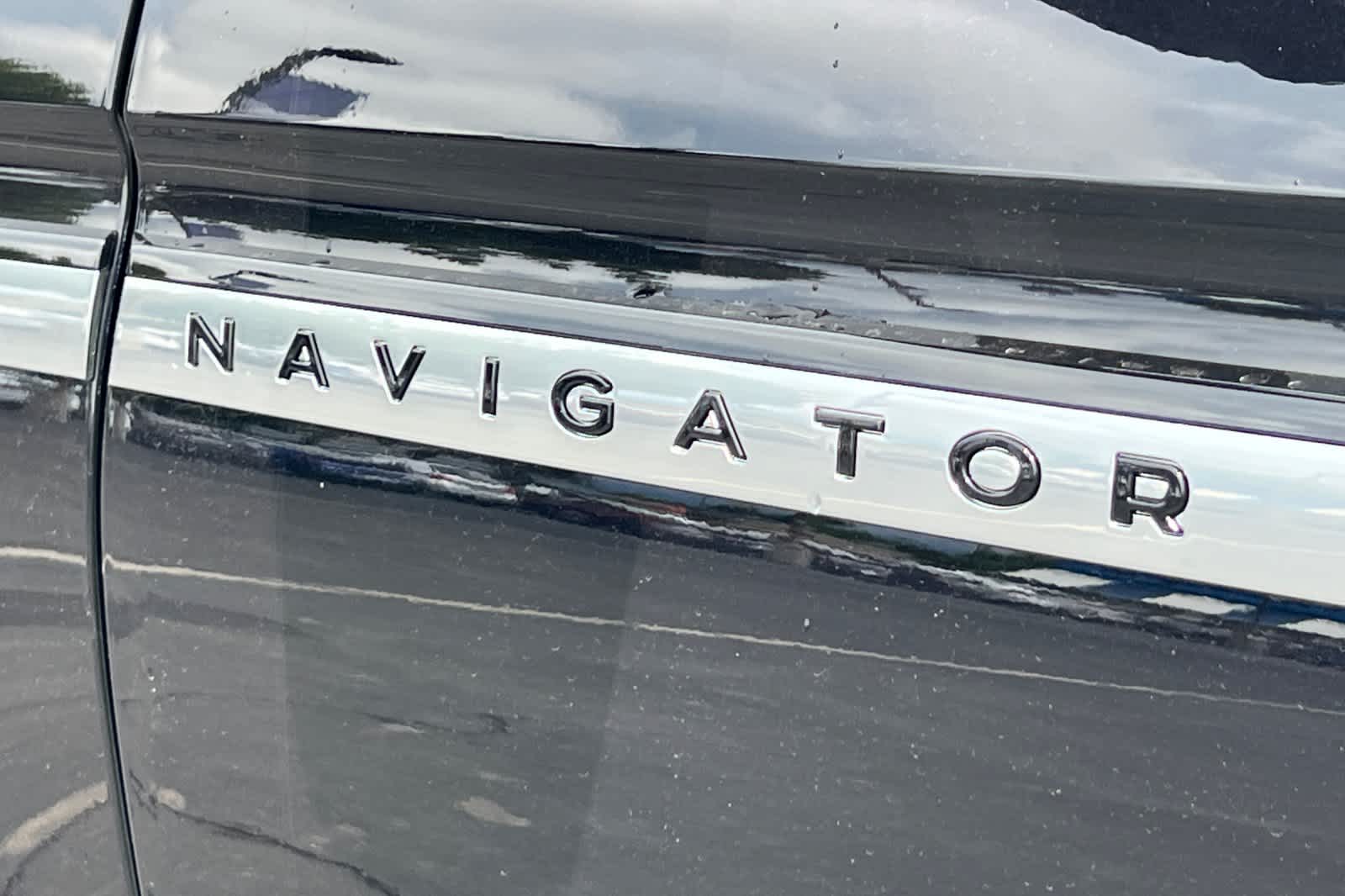 Thumbnail: 2026 Lincoln Navigator L - 29