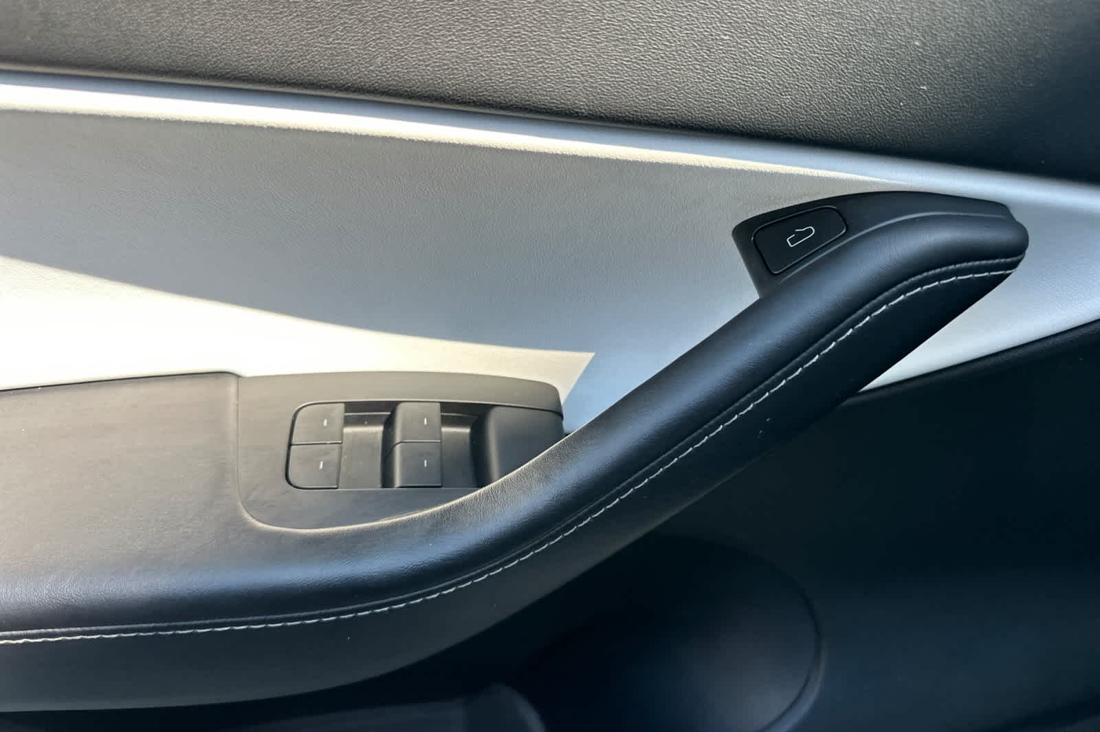 Thumbnail: 2021 Tesla Model Y - 12