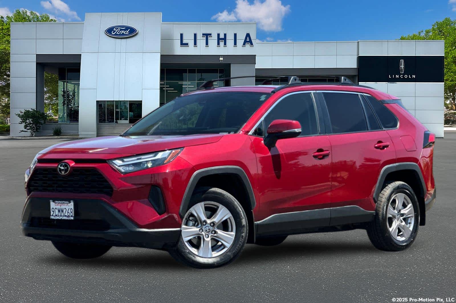 Thumbnail: 2022 Toyota RAV4 - 1