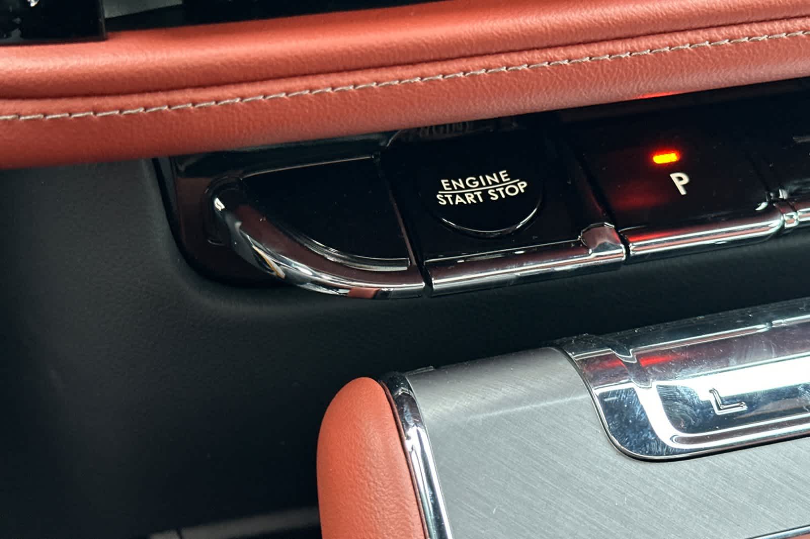 Thumbnail: 2026 Lincoln Aviator - 25