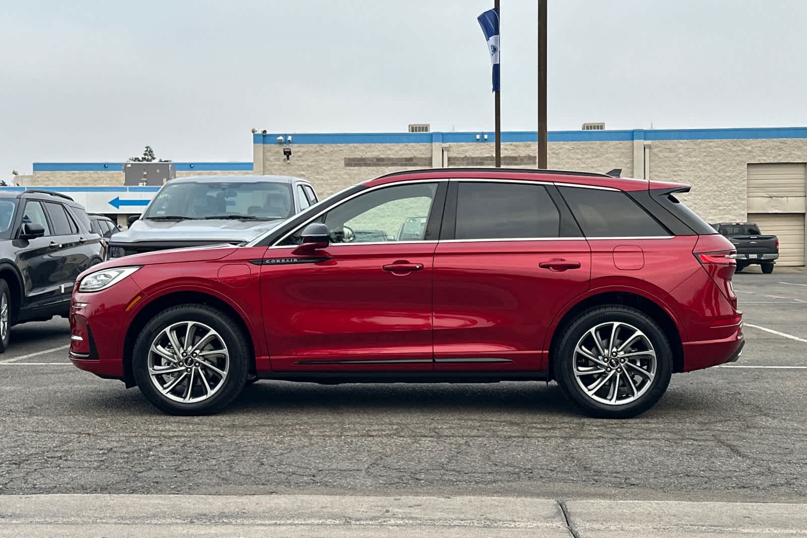 Thumbnail: 2026 Lincoln Corsair - 5