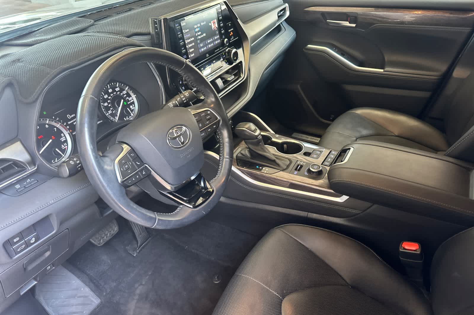 2020 Toyota Highlander Limited 11
