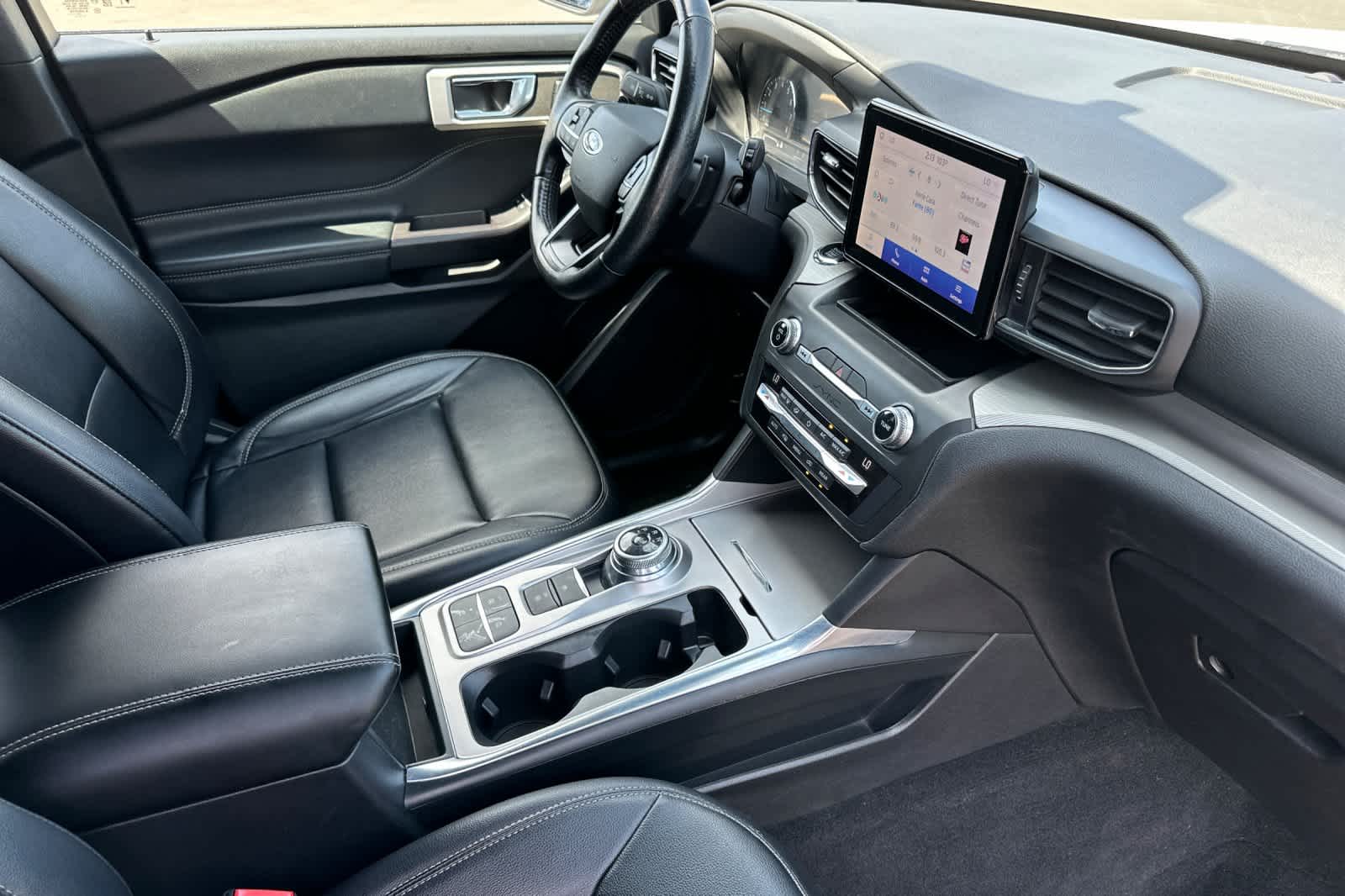 Thumbnail: 2020 Ford Explorer - 15