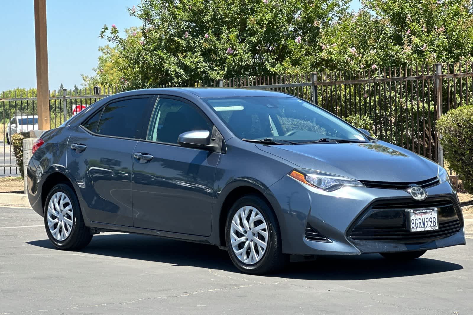 Thumbnail: 2017 Toyota Corolla - 9
