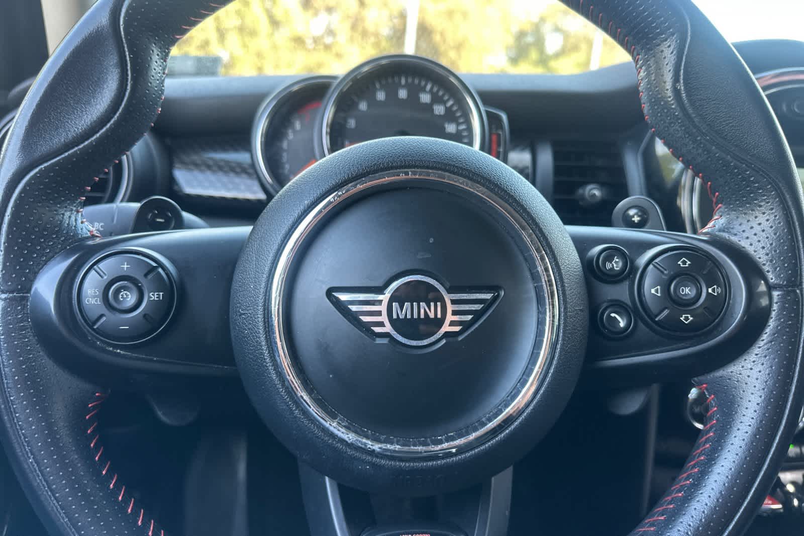2019 MINI Cooper Hardtop S 23