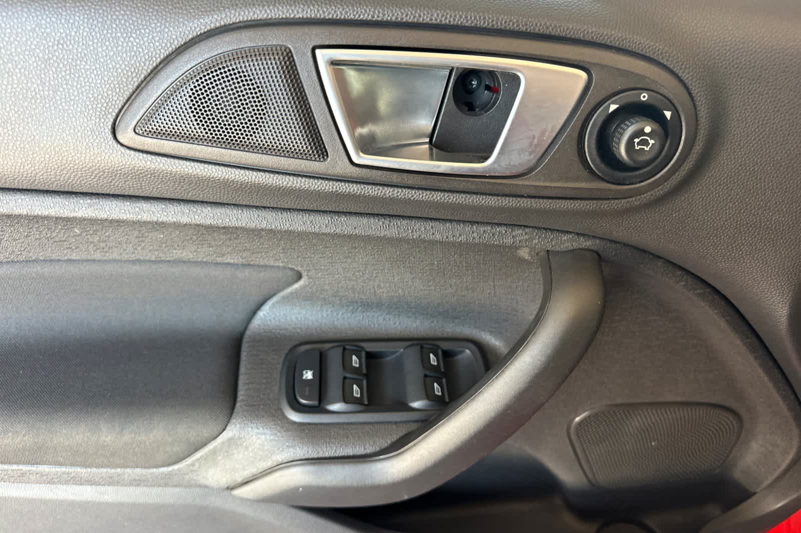 Thumbnail: 2014 Ford Fiesta - 12