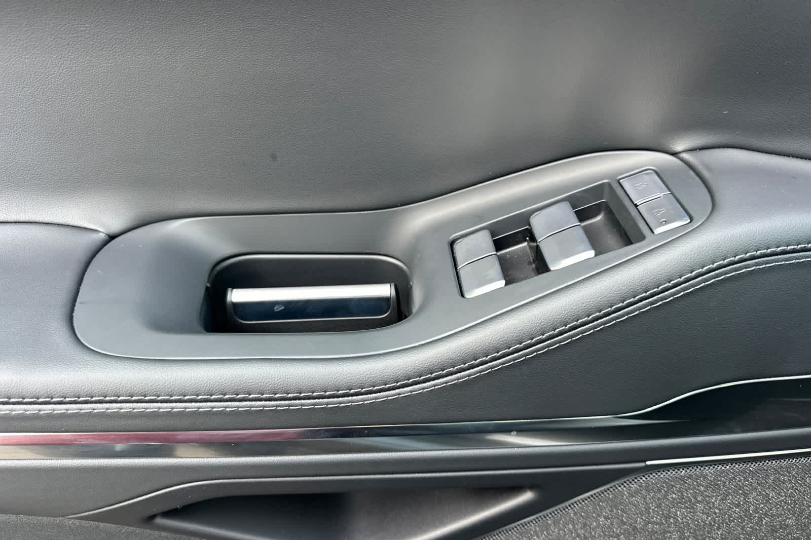 Thumbnail: 2026 Lincoln Navigator L - 13