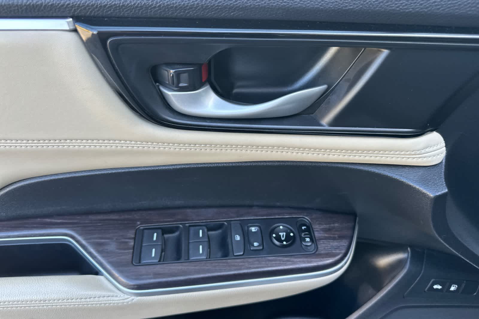 Thumbnail: 2018 Honda Clarity - 12