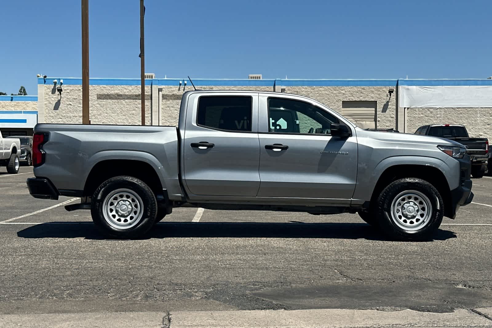 Thumbnail: 2024 Chevrolet Colorado - 8