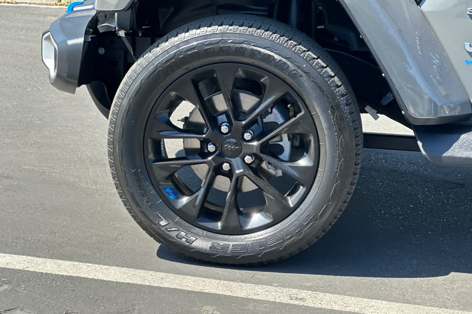 Thumbnail: 2022 Jeep Wrangler - 25