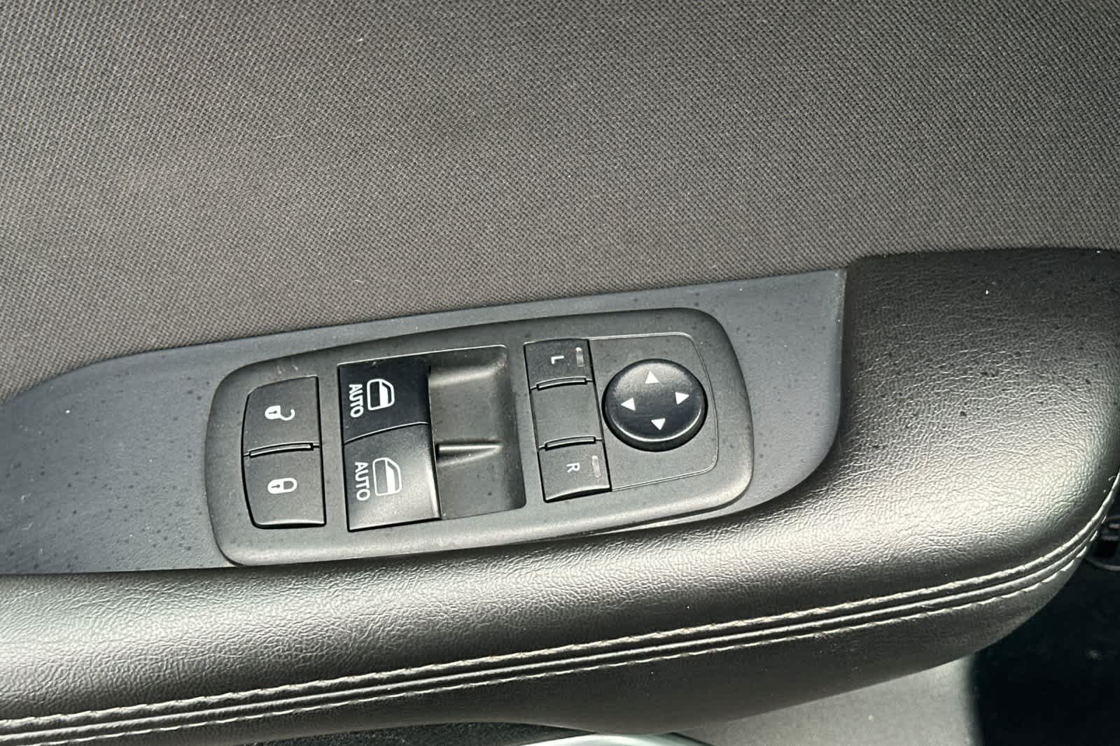 Thumbnail: 2018 Dodge Challenger - 13