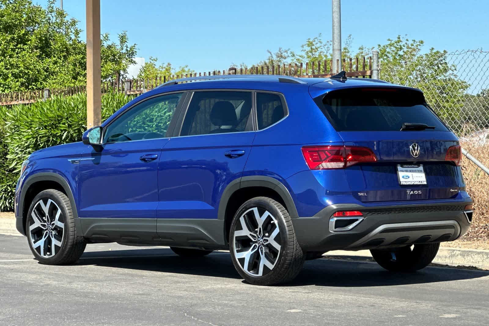 Thumbnail: 2022 Volkswagen Taos - 7