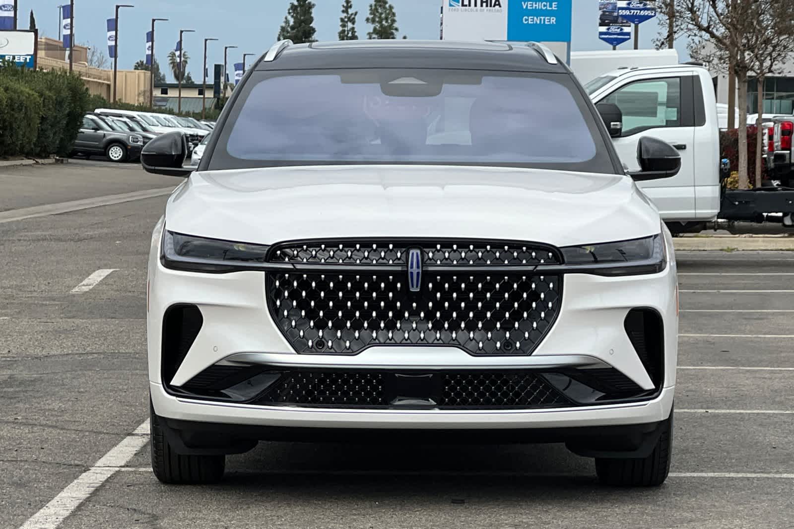 Thumbnail: 2026 Lincoln Nautilus - 11