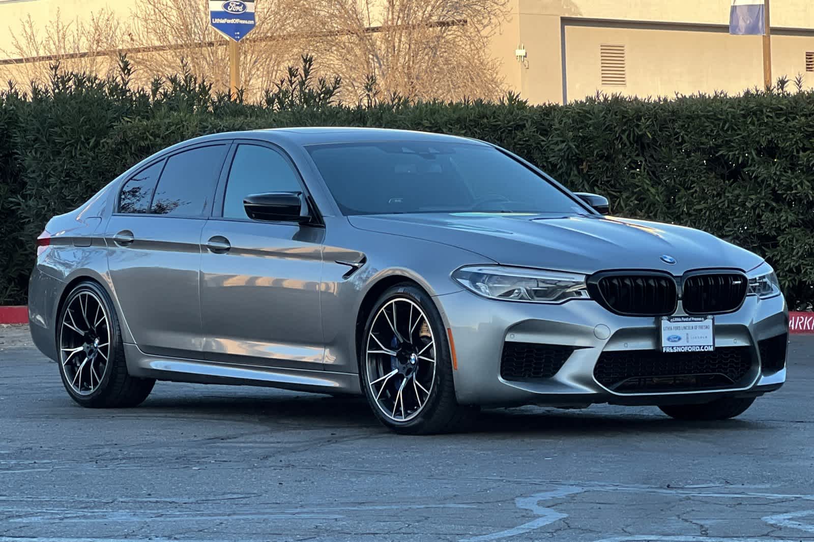 Thumbnail: 2019 BMW M5 - 10