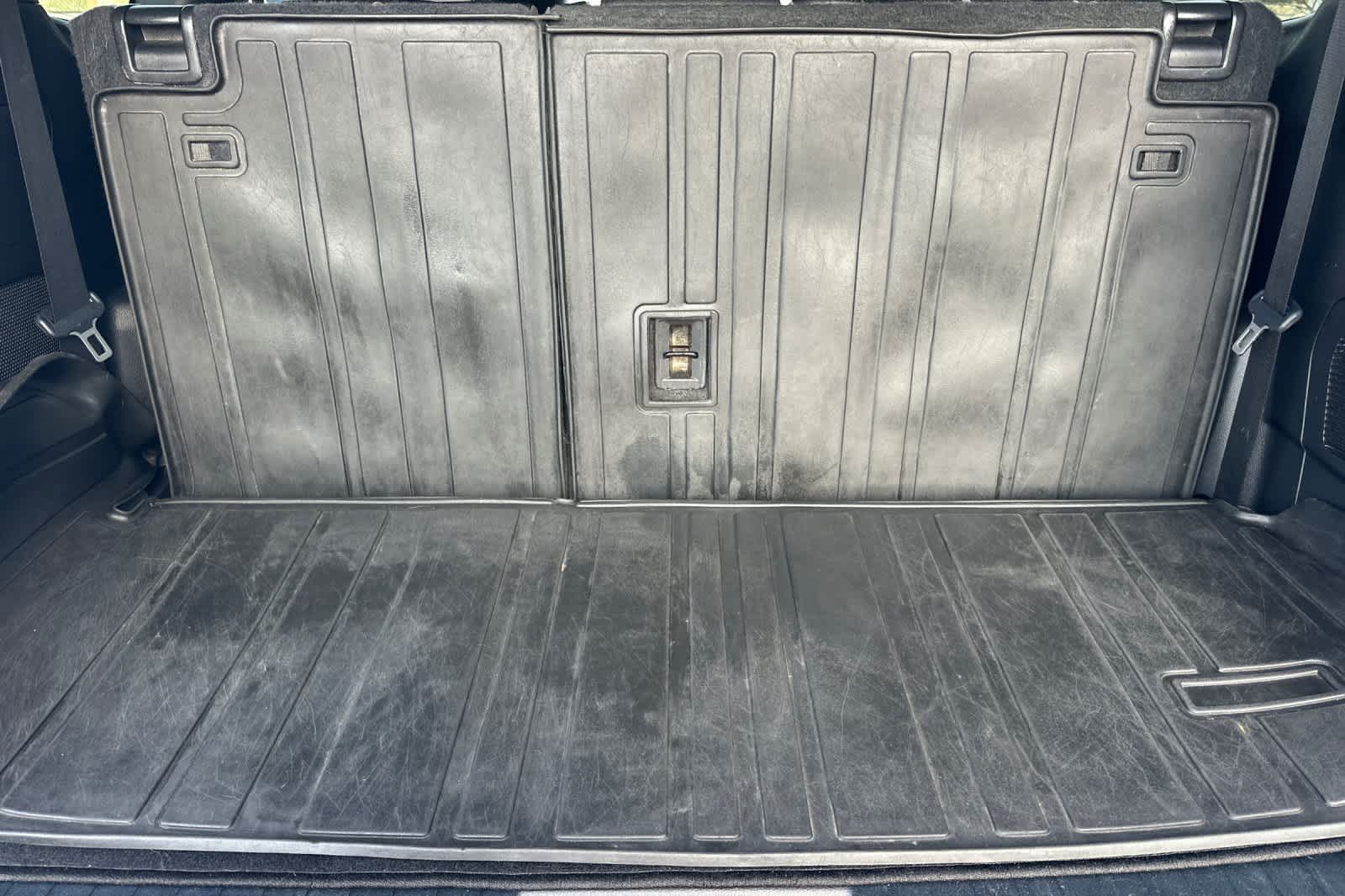 Thumbnail: 2022 Toyota Highlander - 16