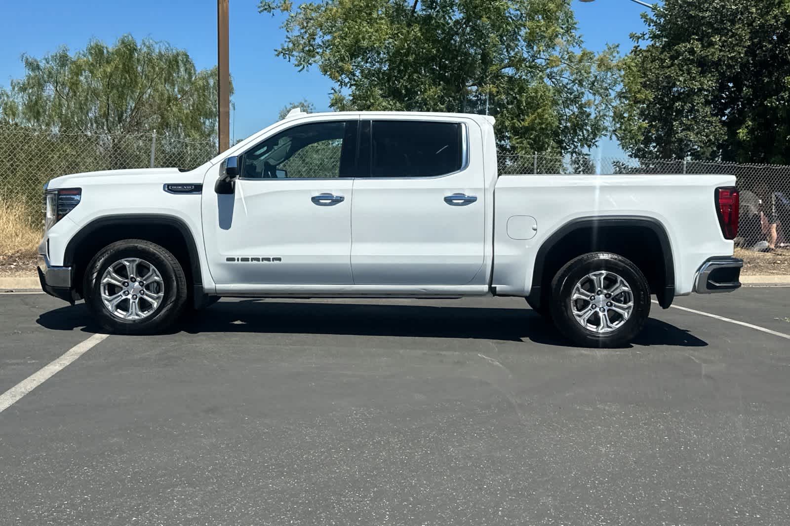 Thumbnail: 2024 GMC Sierra 1500 - 6