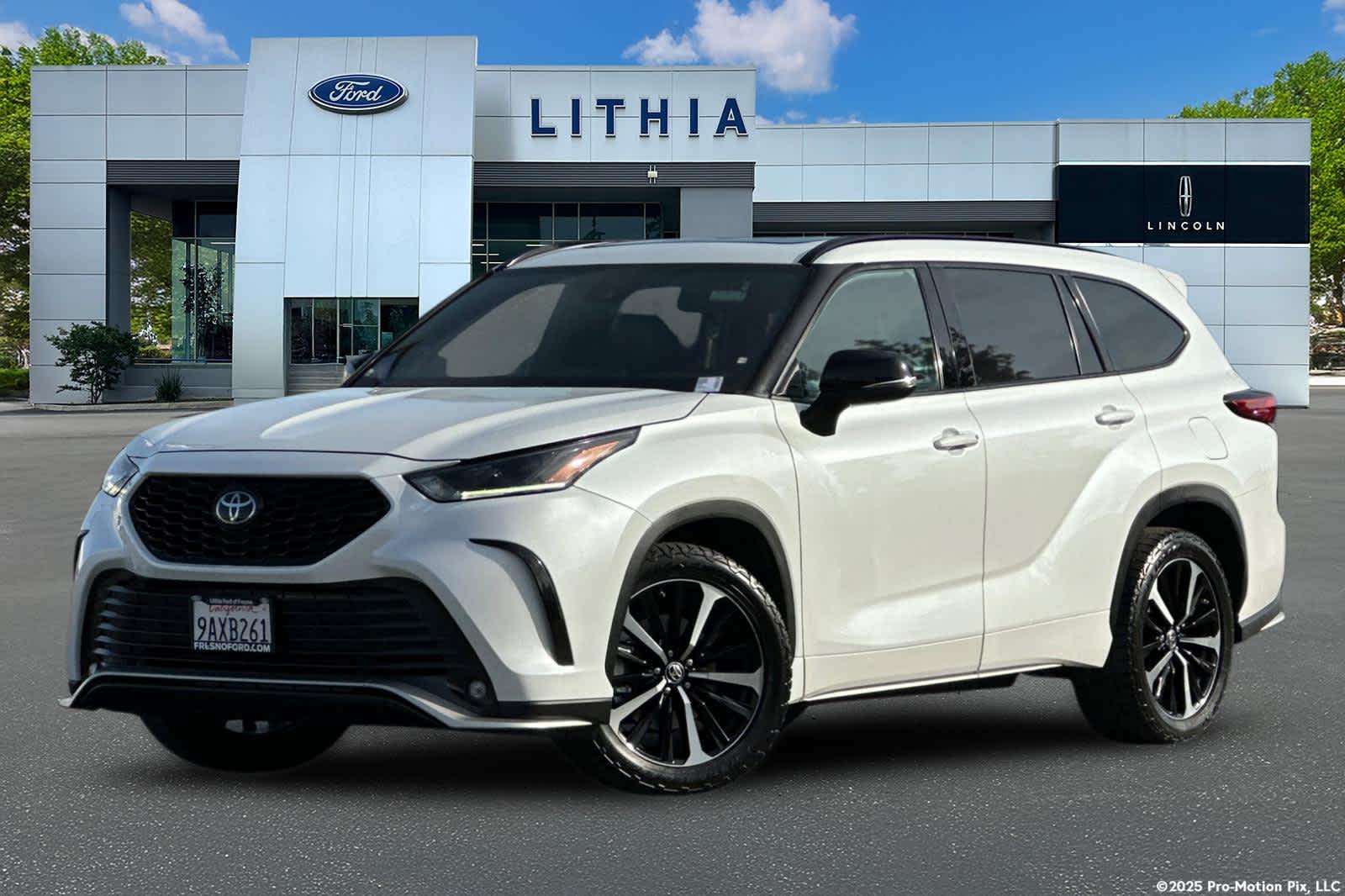 Thumbnail: 2022 Toyota Highlander - 1