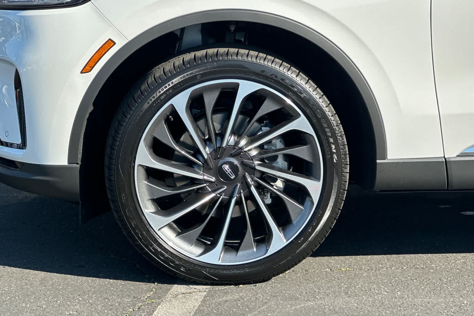 Thumbnail: 2026 Lincoln Aviator - 27